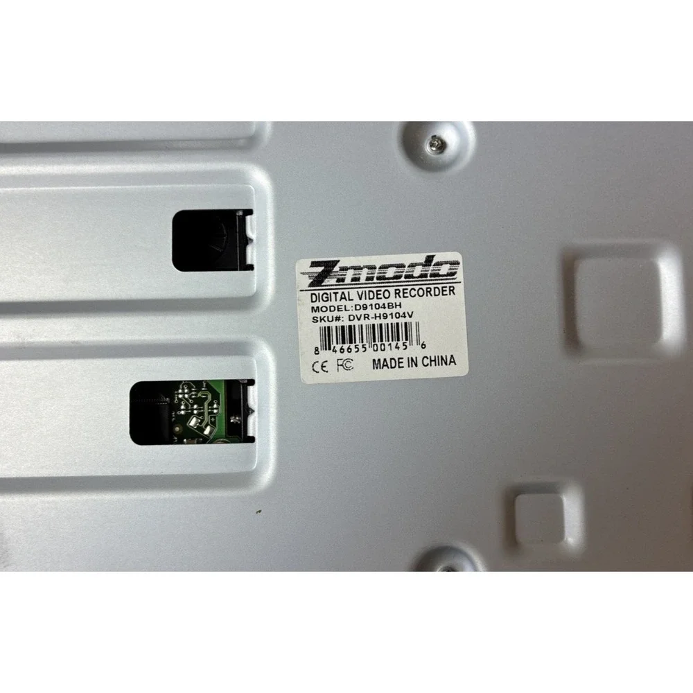 Zmodo 4-Channel Digital Video Recorder Model: D9104BH Used (AA)